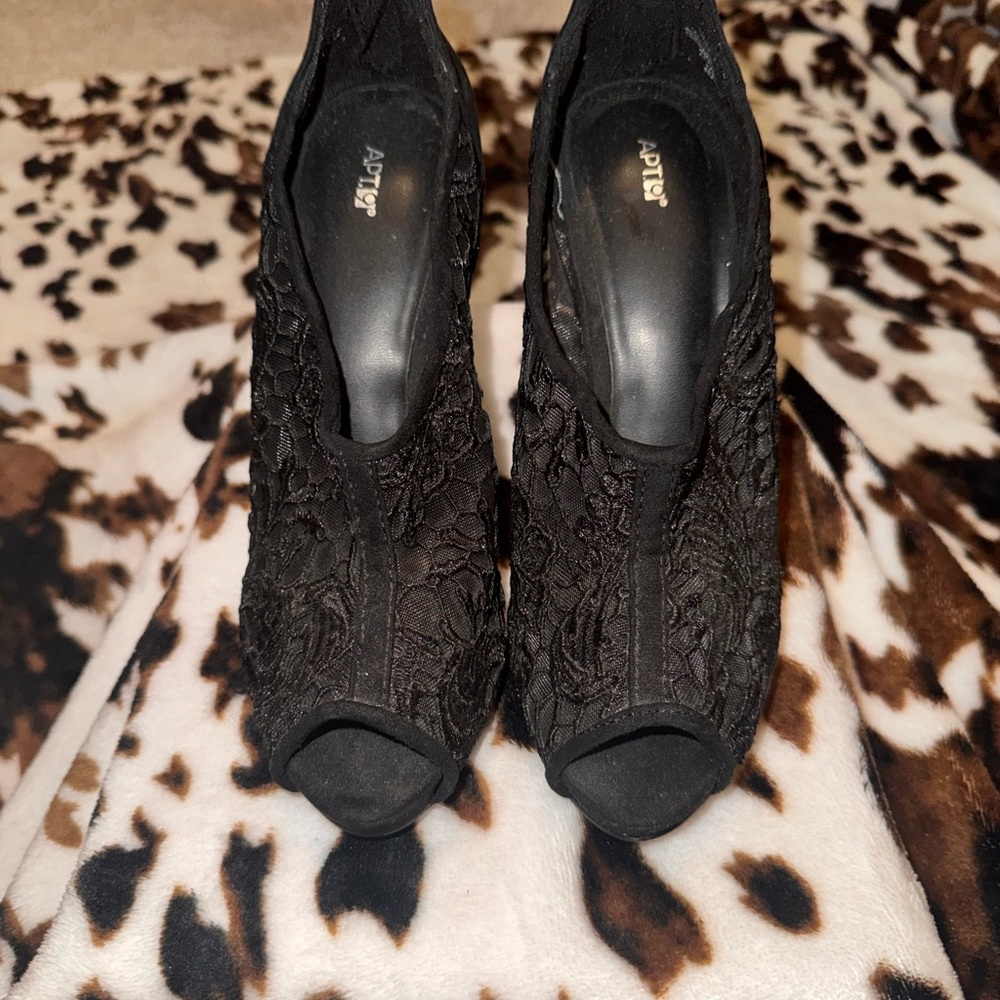 Apt. 9 Black Lace Peep Toe Heels